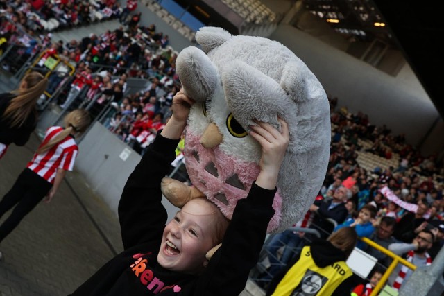 Akcja Teddy Bear Game na stadionie Cracovii