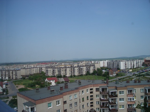 Panorama KielcW ciągu ostatnich kilkunastu lat Osiedle Ślichowice stało się sypialnia Kielc. Dlatego ma ono charakter mieszkalny. Nie ma tam zakładów pracy czy siedzib dużych firm.