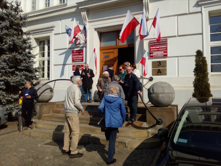 Konferencja praktycznie została zakrzyczana przez...