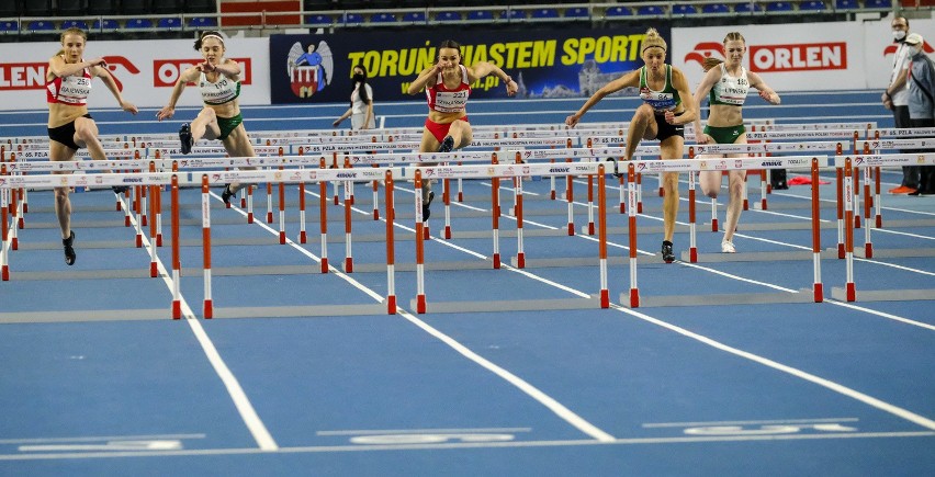 Halowe MP w lekkoatletyce w Toruniu. Znakomity bieg Ewy Swobody! [dużo zdjęć]