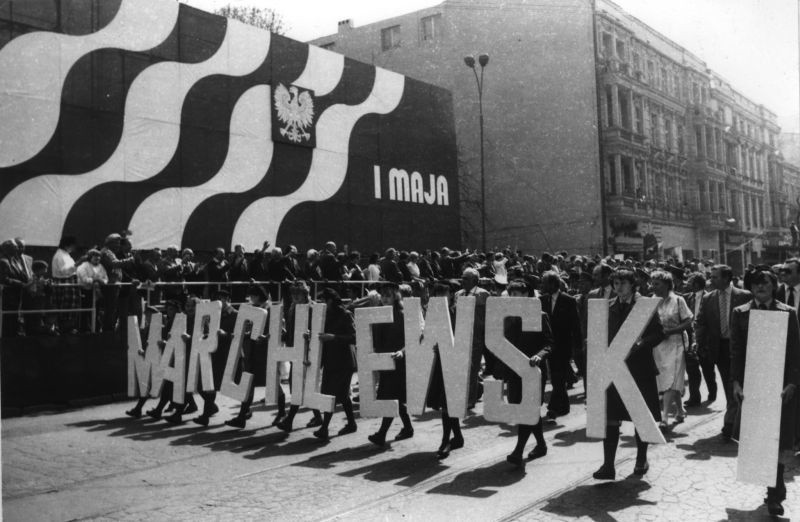 Majowe pochody w latach w latach1983 – 1989.