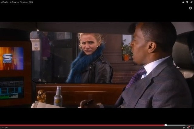 Cameron Diaz i Jamie Foxx w filmie "Annie" (fot. screen z Youtube.com)