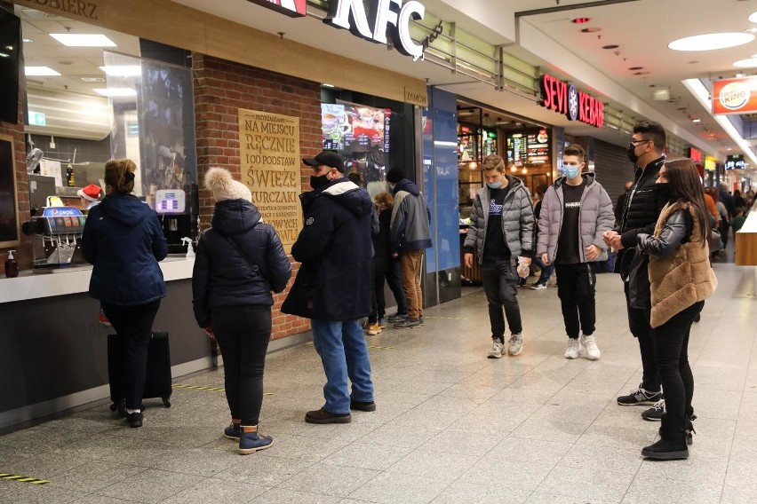 Handel w galeriach handlowych będzie ograniczony aż do 31...