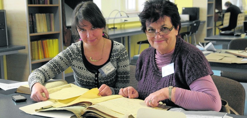 Daria Chudoba i Małgorzata Śmiałek z Muzeum w Sosnowcu...