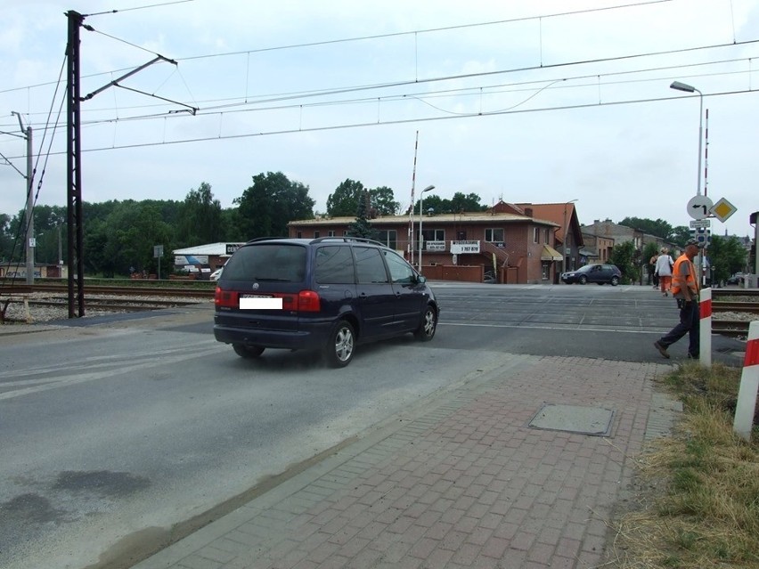 Przejazd kolejowy na ul. Krakowskiej w Wolbromiu (pow. olkuski) już otwarty po remoncie