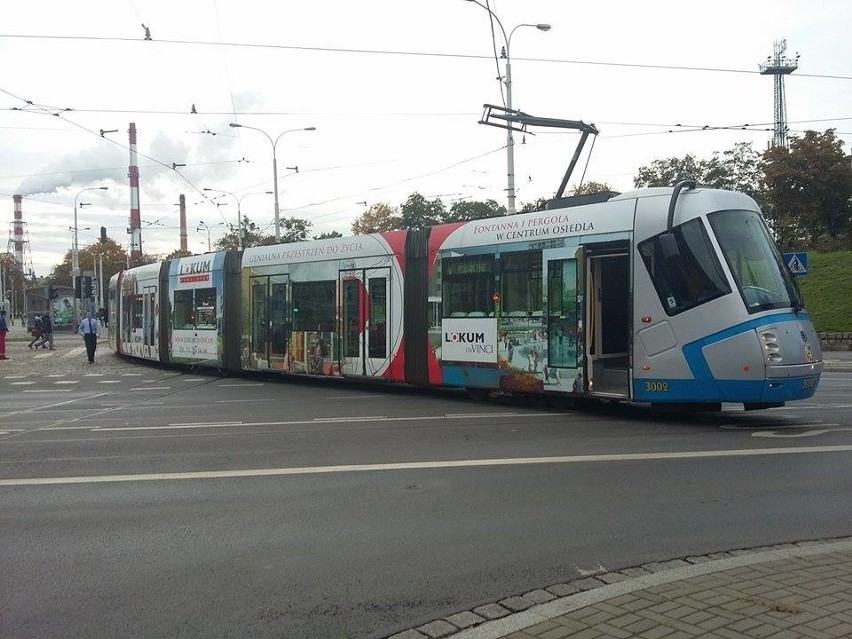 Tramwaj wykoleił się na ul. Trzebnickiej (OBJAZDY)