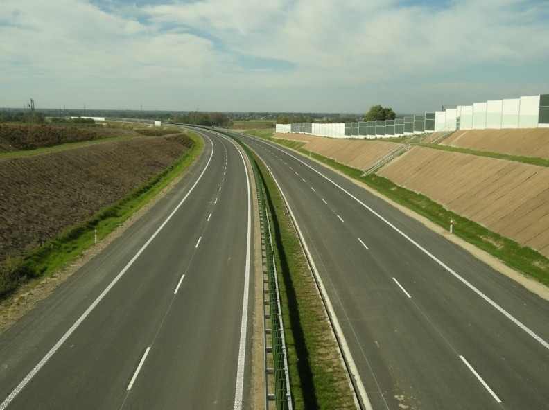 Autostrada A4 Szarów-Tarnów, Fot: Iwona Mikrut-Purchla -...