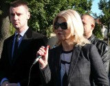 Pani Magdalena wychodzi z cienia – KORWiN prezentował we Włoszczowie kandydatów do Sejmu