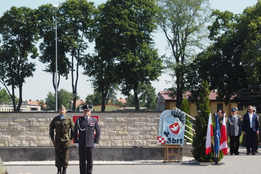 Uroczyste ślubowanie złożyli żołnierze II turnusu służby przygotowawczej w  3. Sandomierskim Batalionie Radiotechnicznym w Sandomierzu