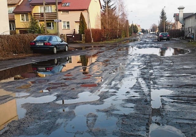 Tak wygląda ulica Gliwicka po opadach deszczu. Problem powraca rok w rok, na wiosnę