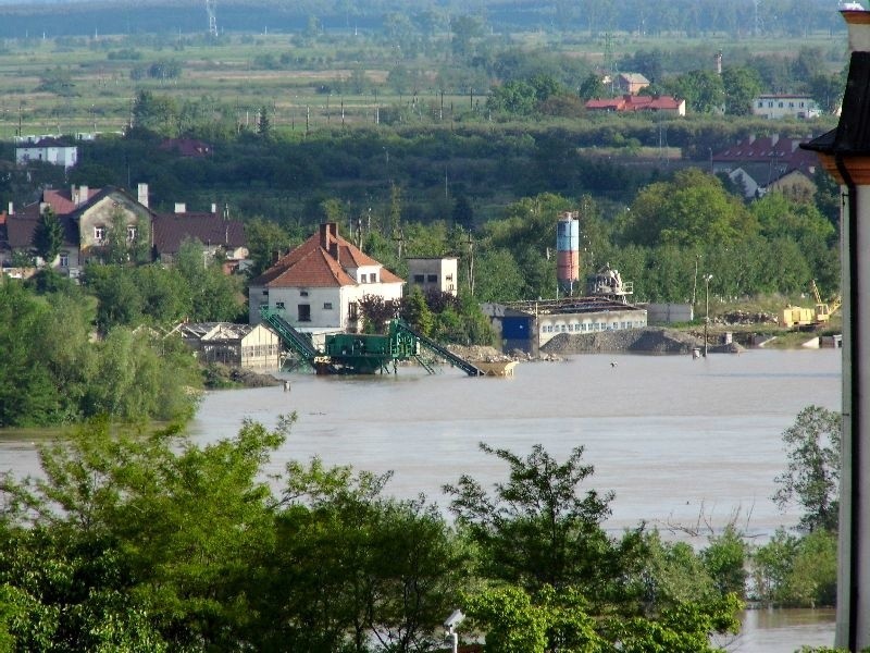 Wisła w Sandomierzu w niedzielę o godzinie 18.