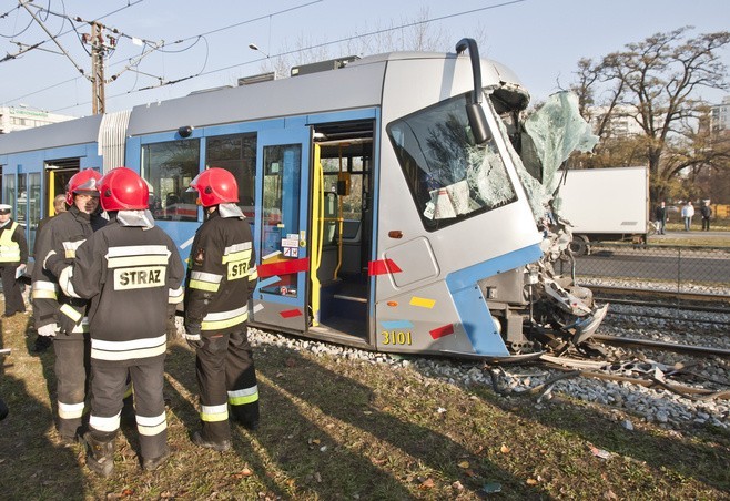 Wypadek tramwajów na Legnickiej, Wrocław, listopad 2011