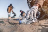 Życie po zużyciu. Te odpady przeżyją nie tylko nas, ale i nasze prawnuki. Jakie śmieci rozkładają się najdłużej?