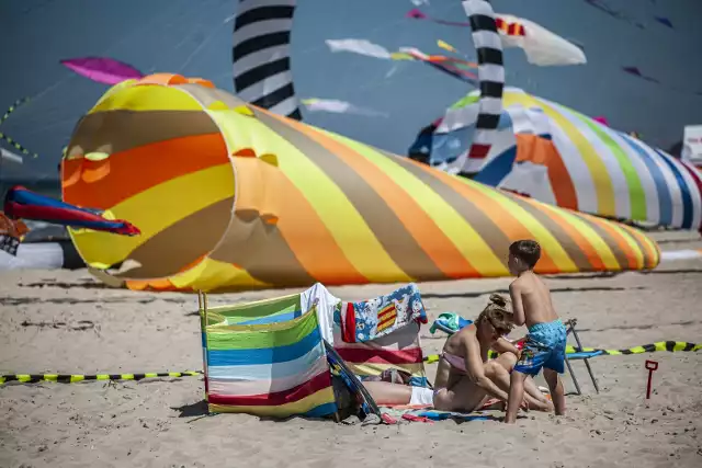 Festiwal Latawców w Dąbkach. Zobacz widowiskowe zdjęcia