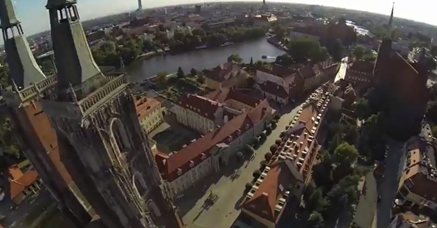 Dron nad Wrocławiem: Miasto z lotu ptaka (ZOBACZ FILM)