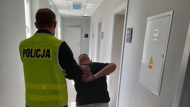 Mężczyznę, który ukradł towar z drogerii w Pruszczu zatrzymano tego samego dnia