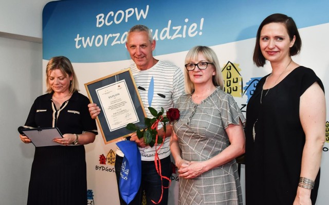 W Bydgoszczy wręczono nagrody w konkursie "Przechodzący przez rzekę"