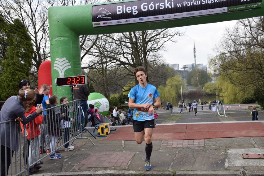 Chorzów: prawie 400 biegaczy wzięło udział z Biegu Górskim....