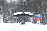 Niebezpiecznie na leśnych szlakach w Świętokrzyskiem. Zamknięty szlak czerwony na Łysicę i ścieżka na Święty Krzyż