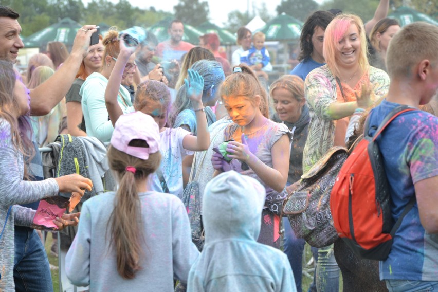 Przystanek Żory: Eksplozja kolorów i koncert grupy Coria na...