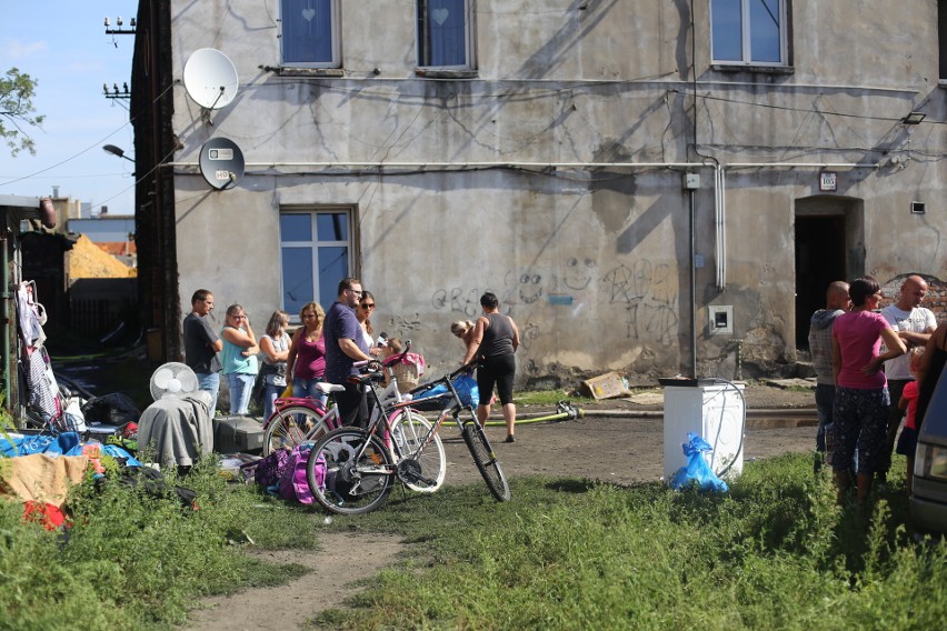 Pożar kamienicy w Katowicach. 15 osób zostało bez dachu nad głową ZDJĘCIA + WIDEO