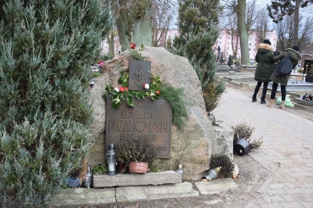 Grób Edwarda Przanowskiego, który brał udział w Powstaniu Styczniowym znajduje się na starym cmentarzu w Starogardzie Gdańskim