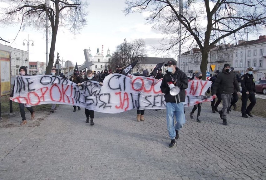 Marsz nacjonalistów w Częstochowie...