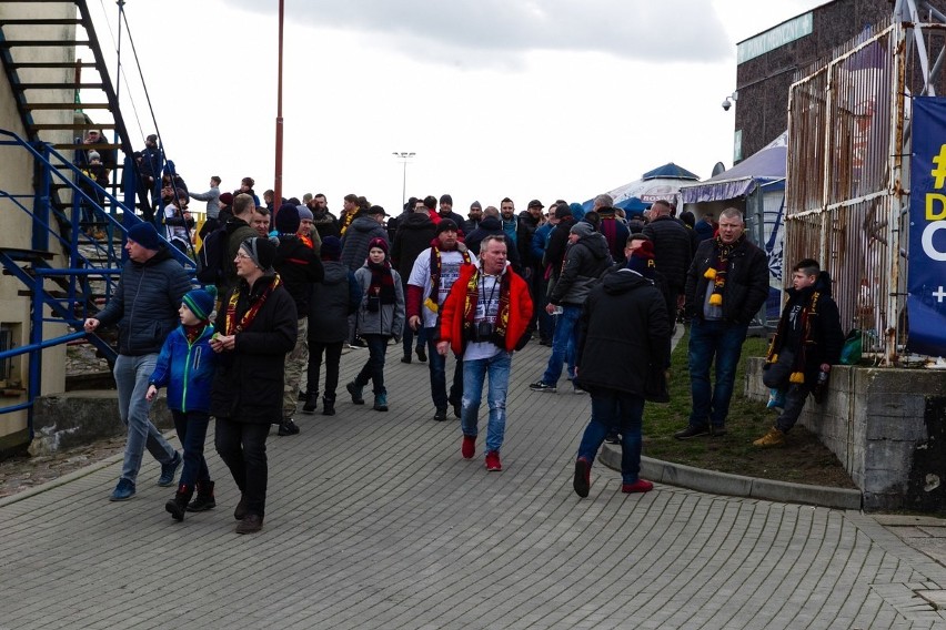 Ponad 15 tysięcy fanów było na spotkaniu Pogoni Szczecin z...