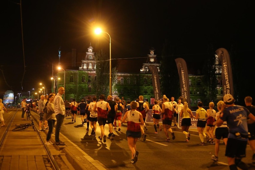Tak wyglądały poprzednie nocne półmaratony we Wrocławiu...