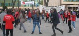 Radośni katolicy tańczyli na ulicy w centrum Radomia (video, zdjęcia)