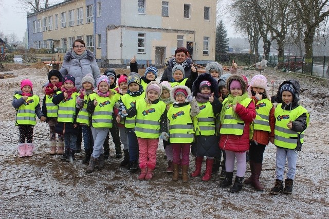 „Muchomorki” uwielbiają swoje przedszkole. Cieszą się, że będzie większe i jeszcze ładniejsze.