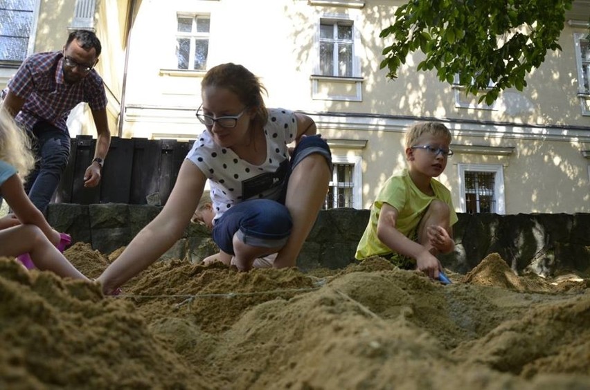 Dzieci wykopały zabytki przed Muzeum