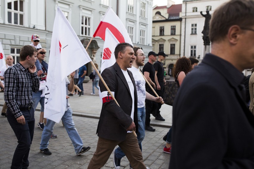 Marsz Pileckiego przeszedł ulicami Krakowa [ZDJĘCIA]
