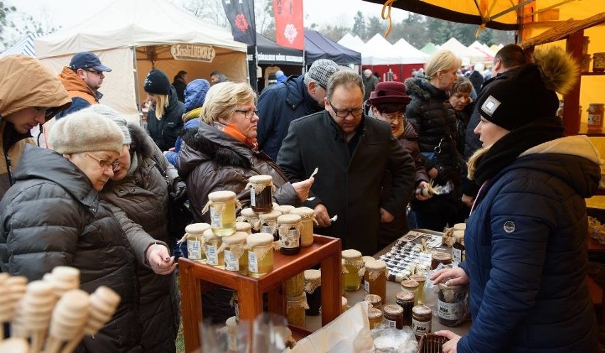 Na kiermaszu kupić można między innymi świeże gęsi i...