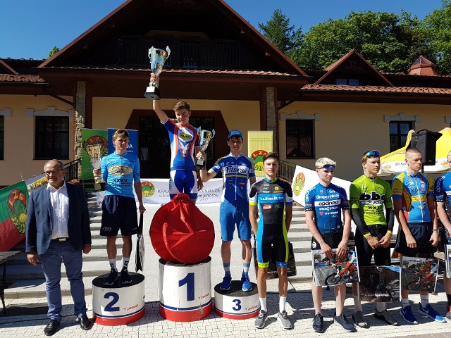Najlepsi w klasyfikacji generalnej wyścigu - Nikita Bondarczuk, Wojciech Bystrzycki i Dawid Migas