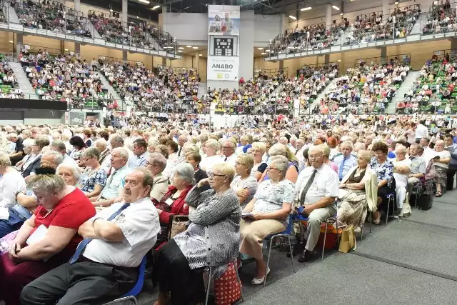 W ostatnim Kongresie Świadków Jehowy w Zielonej Górze uczestniczyło ok. 4900 osób.