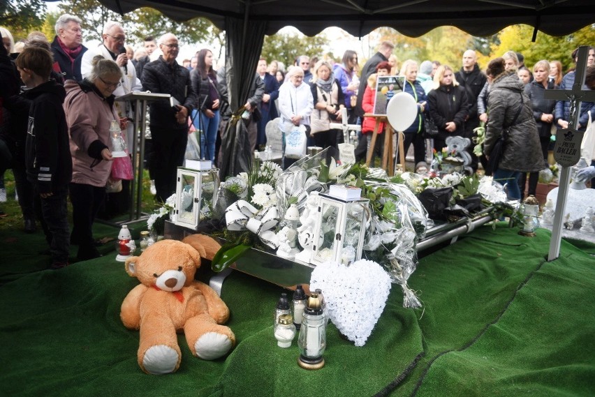 Pogrzeb tragicznie zmarłego 4-letniego Piotrusia. W jego...