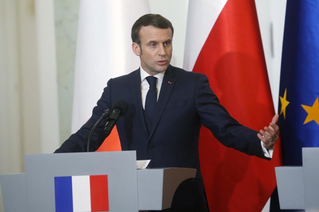 E. Macron zaniepokojony sytuacją na Ukrainie. Domagał się zaprzestania oblężenia Mariupola