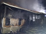 Tragiczny pożar domu w Nieliszu. Nie żyją dwie osoby, dwie zostały ranne  