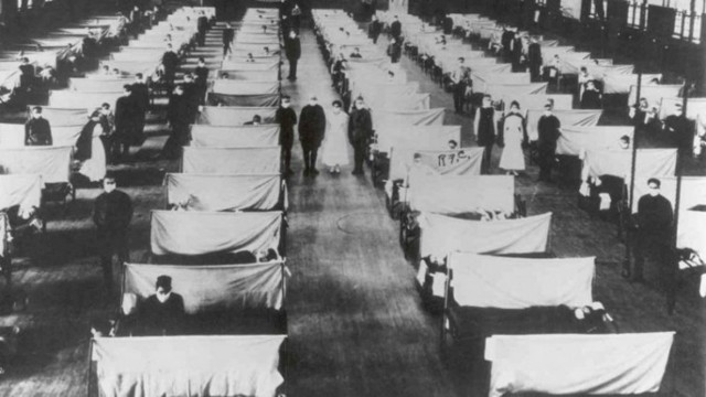 Jeden z prowizorycznych szpitali zakładanych podczas pandemii
