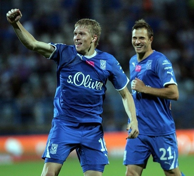 Artiom Rudnev strzelił dwa gole w dogrywce, zapewniając Lechowi awans do kolejnej rundy Pucharu Polski