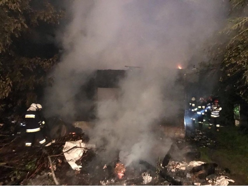 Tragiczny pożar domu w Borowej koło Zakliczyna. W zgliszczach spalonego domu znaleziono zwłoki trzech osób