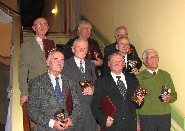 Nagrodzeni członkowie Koła Seniorów SIMP.