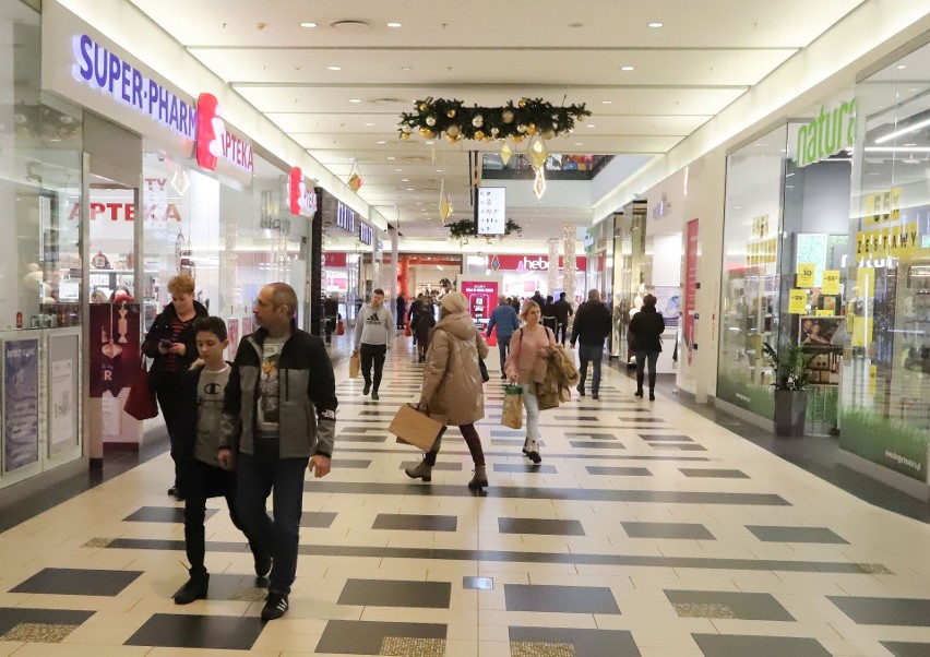 Radomianie ruszyli do Galerii Słonecznej na ostatnie zakupy...