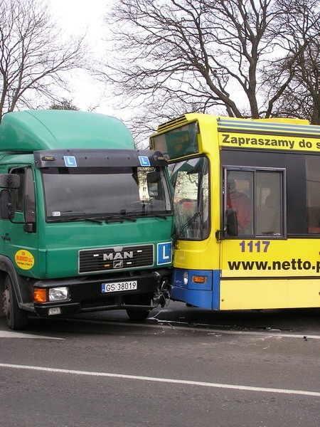 Do kolizji doszlo w sobote ok. godz. 10.30 na skrzyzowaniu...