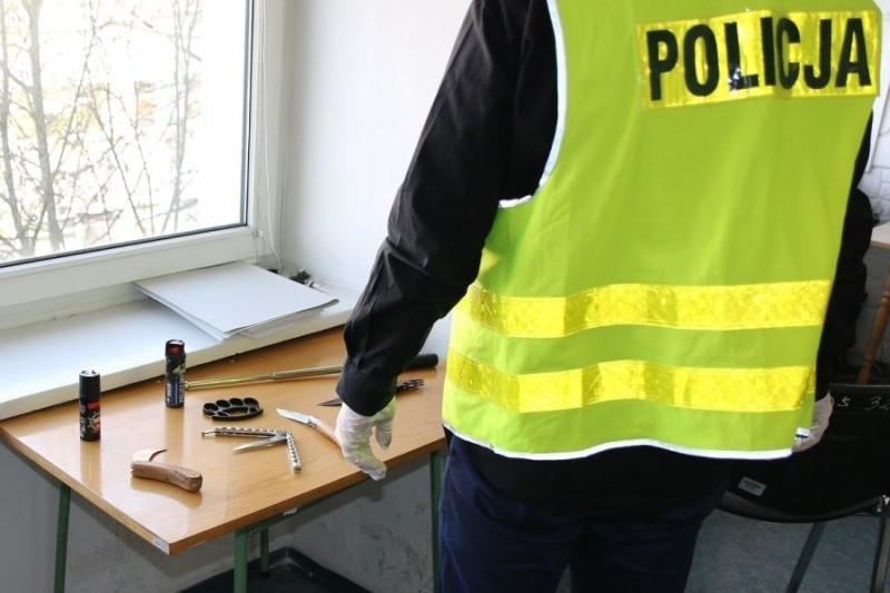 32-letni hejter z Łodzi groził policjantom i ich rodzinom