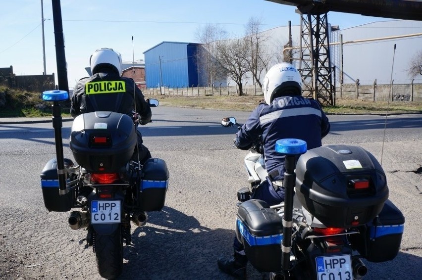 Motocyklista z Rybnika przekroczył prędkość w terenie...
