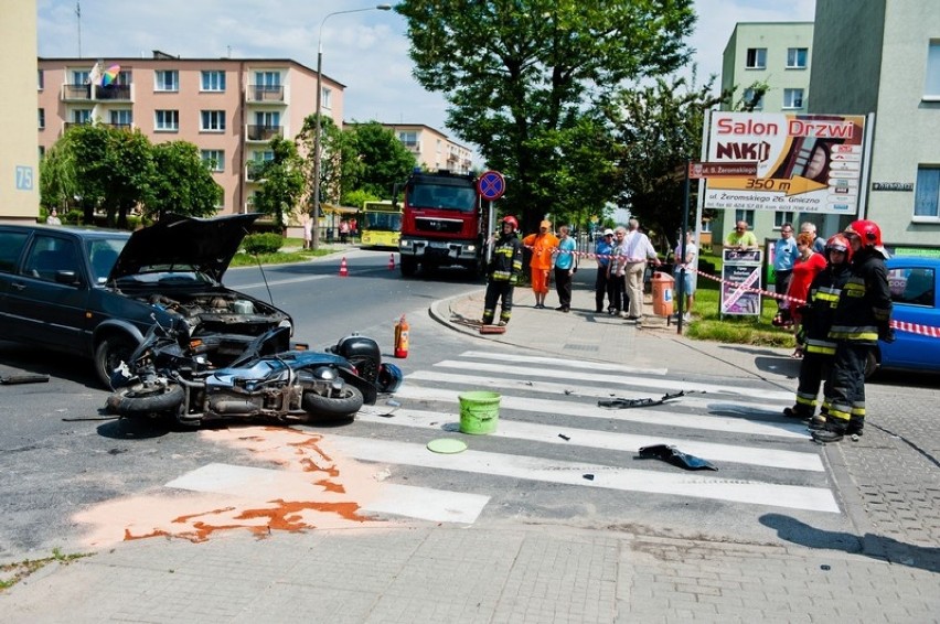 Wypadek w Gnieźnie: Motocyklista trafił do szpitala