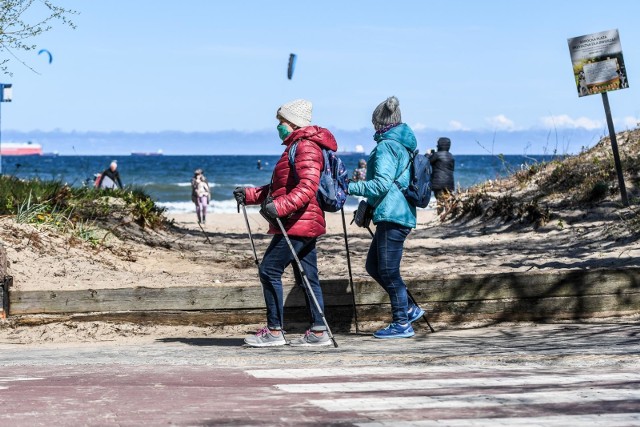 Wielu mieszkańców Trójmiasta postanowiło aktywnie spędzić sobotni dzień (25 kwietnia) na plażach, w parkach czy lasach.