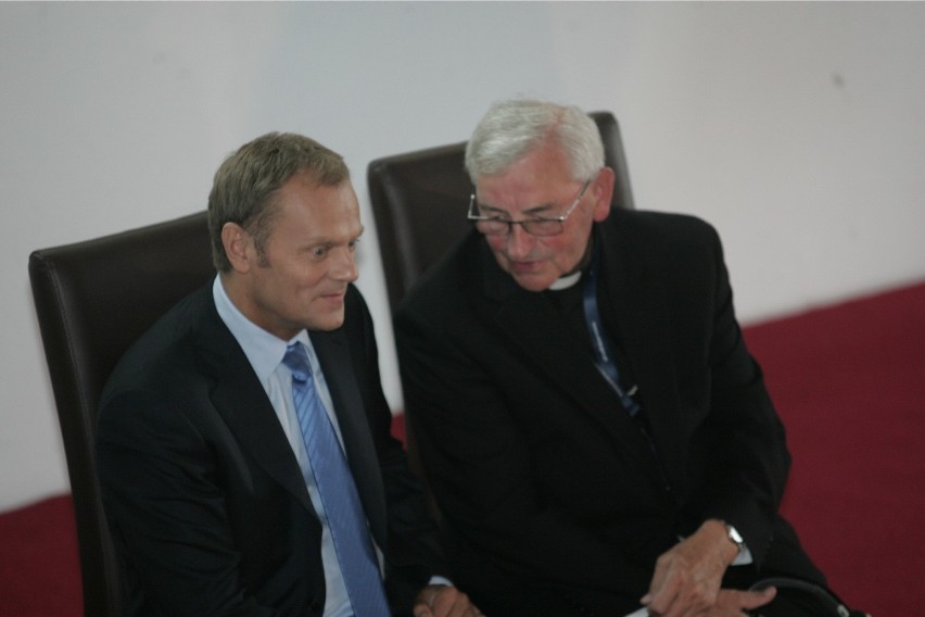 Donald Tusk i biskup Tadeusz Pieronek